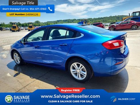 Used 2017 Chevrolet Cruze LT w/ Convenience Package FWD image 3