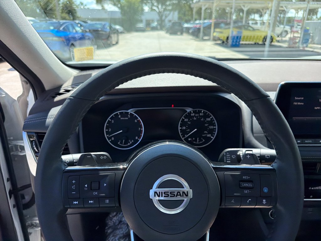 Used 2021 Nissan Rogue SV w/ Premium Package FWD image 21