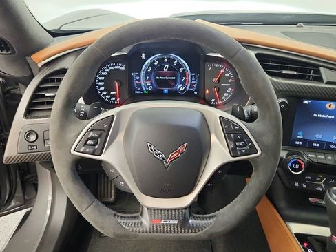 Used 2015 Chevrolet Corvette Z06 w/ 3LZ Preferred Equipment Group RWD image 40