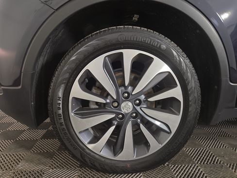 Used 2022 Buick Encore Preferred AWD/4WD image 31