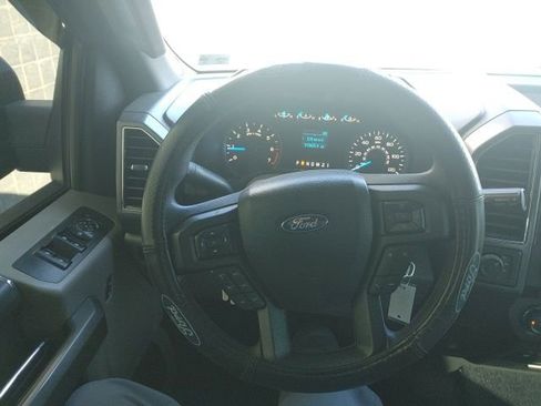Used 2017 Ford F150 XLT image 28