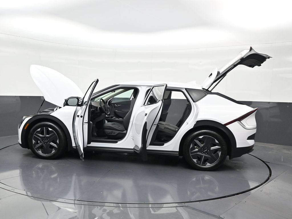 Used 2025 Kia EV6 Light RWD image 38