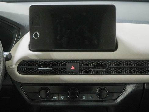 Certified 2026 Honda HR-V LX image 23