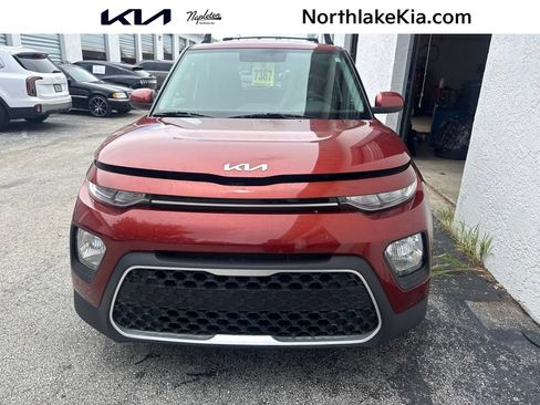 Used 2022 Kia Soul LX FWD image 1