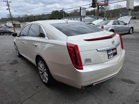 Used 2015 Cadillac XTS Luxury w/ Driver Awareness Package image 4