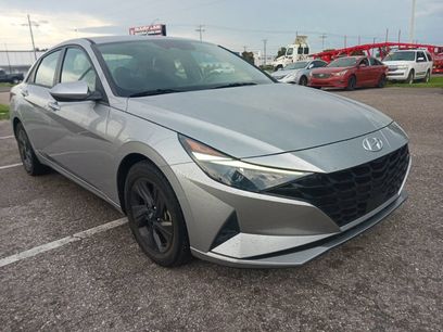 Used 2022 Hyundai Elantra SEL w/ Convenience Package