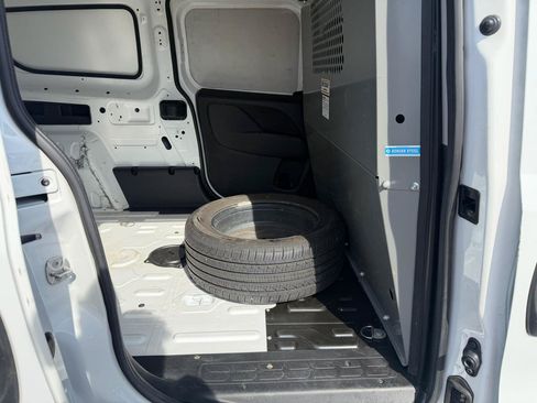 Used 2019 RAM ProMaster City Tradesman FWD image 16