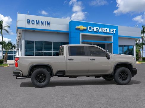 New 2026 Chevrolet Silverado 2500 ZR2 AWD/4WD image 6