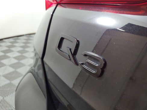 Used 2022 Audi Q3 2.0T Premium Plus AWD/4WD image 8