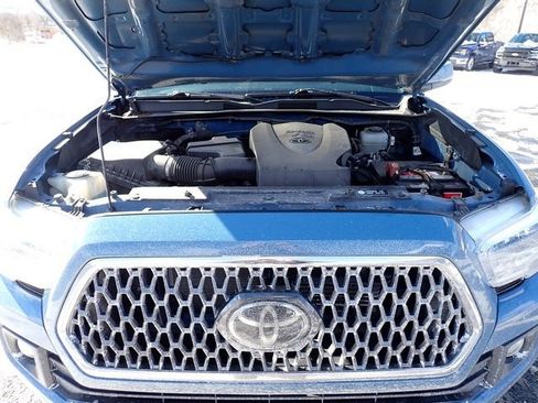 Used 2019 Toyota Tacoma TRD Off-Road image 15