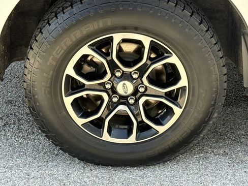 Certified 2022 Ford Expedition XLT image 9