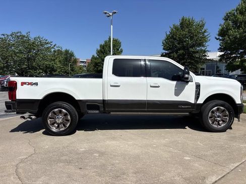 Used 2024 Ford F250 King Ranch w/ FX4 Off-Road Package AWD/4WD image 2