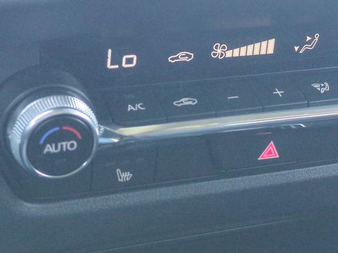 Used 2025 MAZDA CX-30 AWD 2.5 S w/ Premium Package image 22