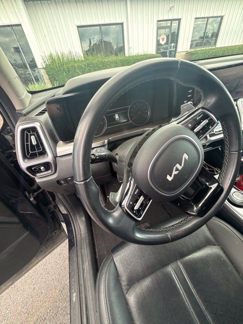 Used 2023 Kia Sorento EX AWD/4WD image 6