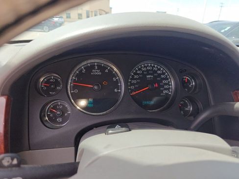 Used 2014 GMC Yukon XL SLT RWD image 5