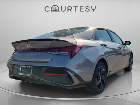 New 2026 Hyundai Elantra SEL Sport w/ Cargo Package image 4