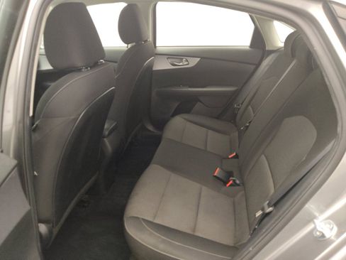 Used 2022 Kia Forte LXS FWD image 18