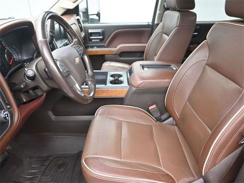 Used 2019 Chevrolet Silverado 2500 High Country w/ Duramax Plus Package image 16
