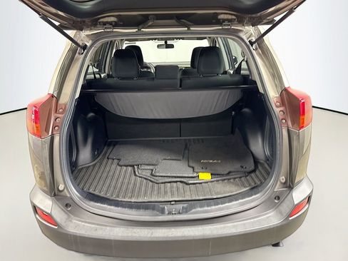 Used 2014 Toyota RAV4 LE image 13