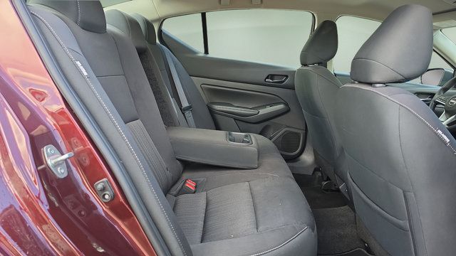 Used 2025 Nissan Altima 2.5 SV FWD image 13