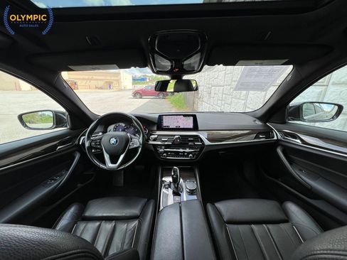 Used 2019 BMW 530i image 21