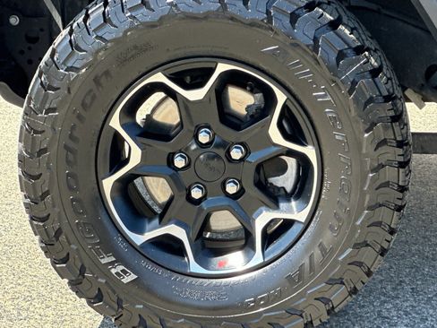 Used 2020 Jeep Wrangler Unlimited Rubicon w/ Quick Order Package 28Y Recon AWD/4WD image 34
