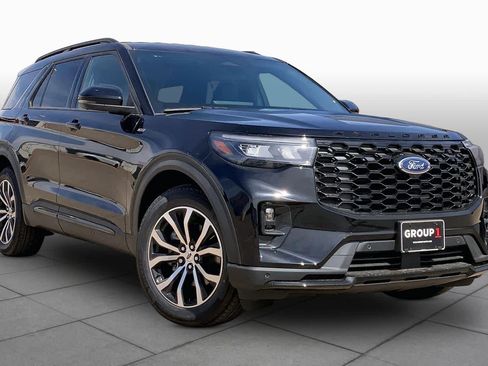 New 2026 Ford Explorer ST-Line RWD image 2
