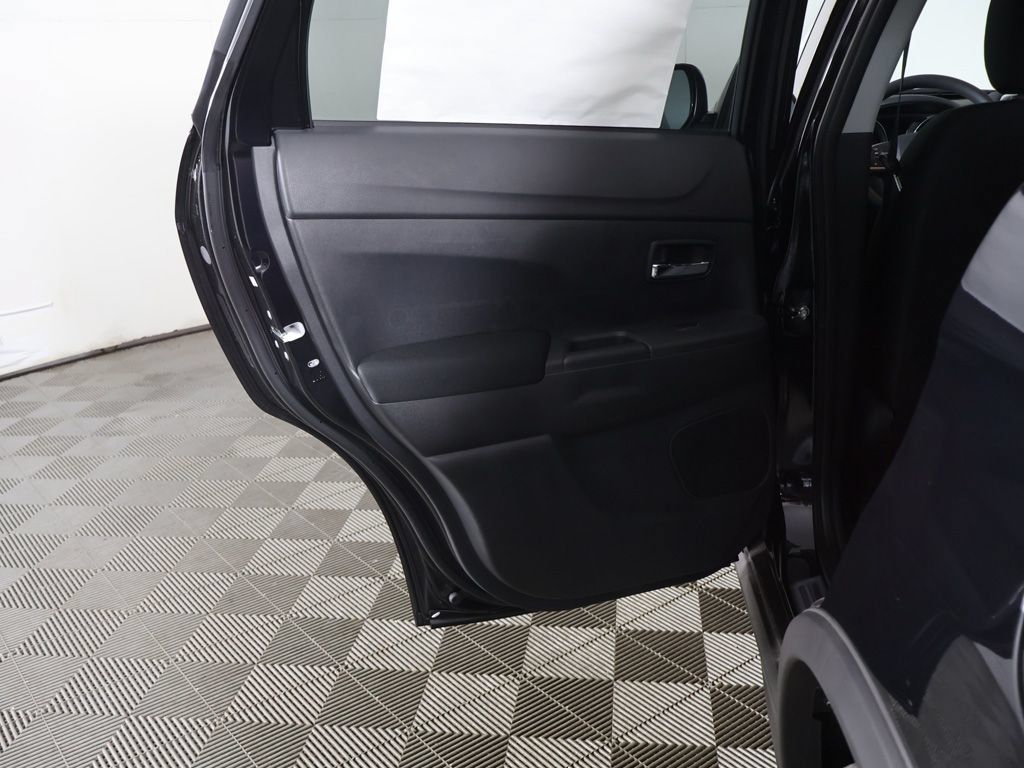 New 2027 Mitsubishi Outlander Sport ES AWD/4WD image 21
