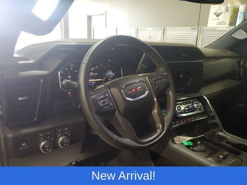 Used 2026 GMC Sierra 2500 AT4 AWD/4WD image 3