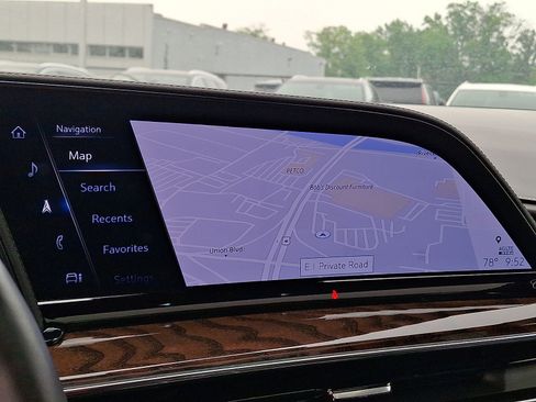 Certified 2023 Cadillac Escalade ESV Sport Platinum AWD/4WD image 30