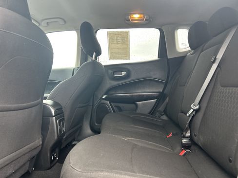 Used 2020 Jeep Compass Sport AWD/4WD image 19