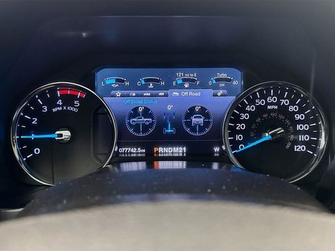 Used 2019 Ford F350 Platinum w/ Platinum Ultimate Package AWD/4WD image 13