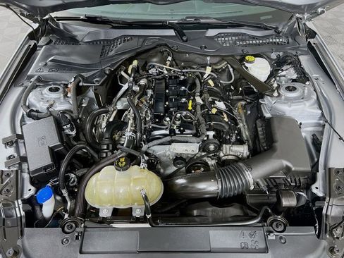 Used 2021 Ford Mustang Premium image 28