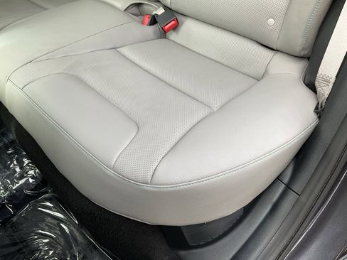 Used 2019 Kia Niro EX Premium w/ Sunroof Package image 28
