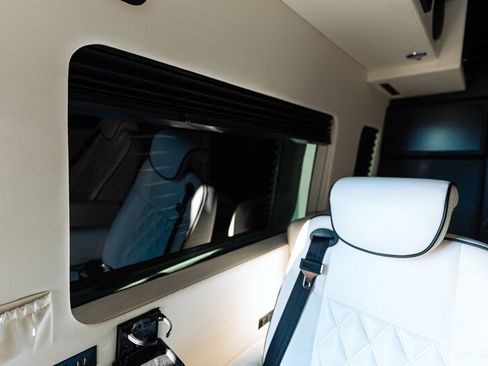 Used 2022 Mercedes-Benz Sprinter 3500 image 23