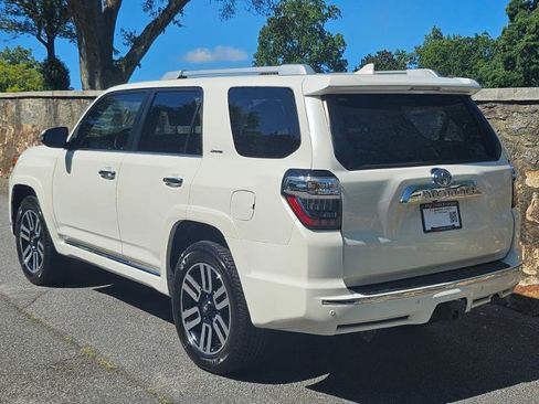 Used 2018 Toyota 4Runner Limited AWD/4WD image 12