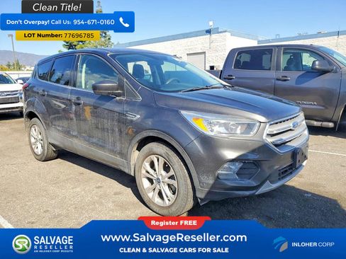 Used 2019 Ford Escape SE image 5
