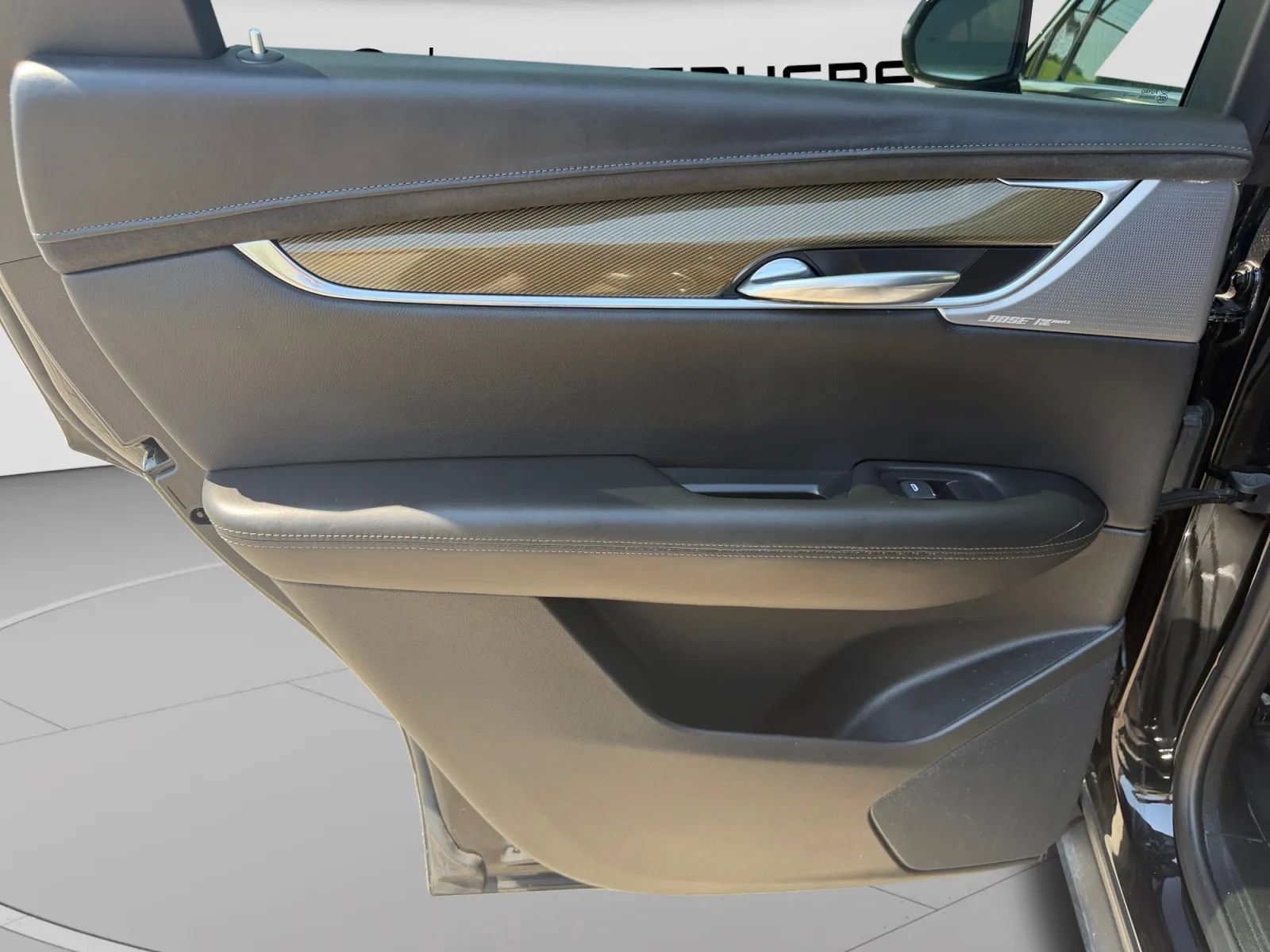 Used 2020 Cadillac XT5 Premium Luxury w/ Platinum Package AWD/4WD image 24