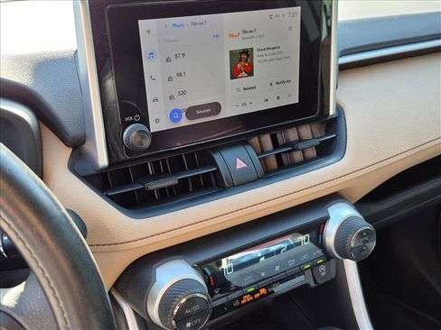 Used 2023 Toyota RAV4 XLE FWD image 11