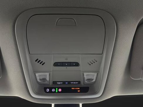 Used 2018 Buick Enclave Premium w/ LPO, Hit The Road Package AWD/4WD image 32