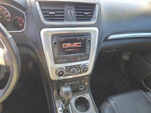 Used 2016 GMC Acadia SLT w/ Open Road Package FWD image 34