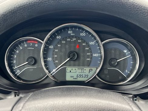 Used 2015 Toyota Corolla LE FWD image 22