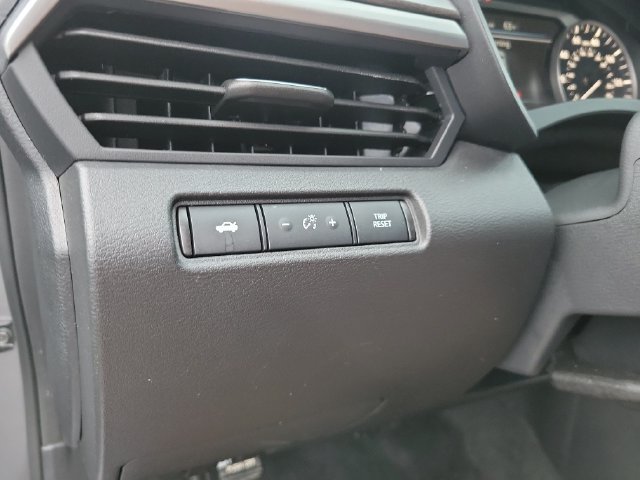 Used 2025 Nissan Altima 2.5 SV FWD image 30