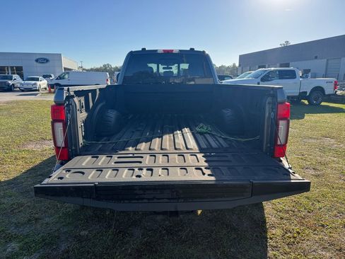 Certified 2022 Ford F450 Platinum w/ FX4 Off-Road Package image 23