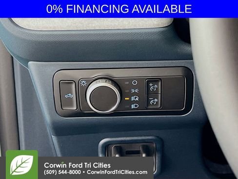 New 2025 Ford Maverick XLT w/ XLT Luxury Package image 19