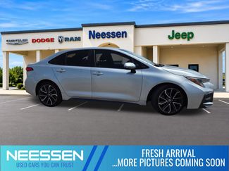 Used 2020 Toyota Corolla SE FWD video 1