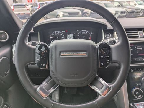 Used 2018 Land Rover Range Rover HSE image 16