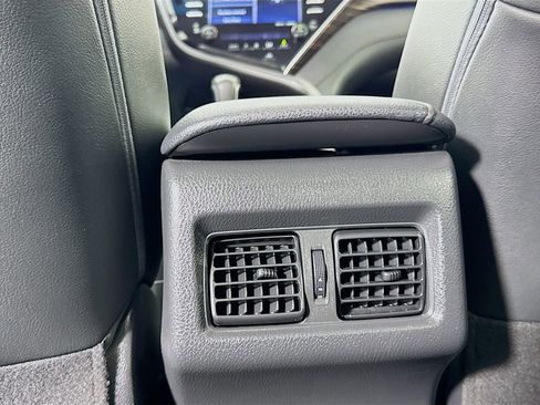 Used 2018 Toyota Camry XLE w/ Audio Package FWD image 32