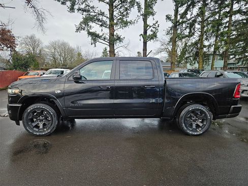 New 2026 RAM 1500 4x4 Crew Cab image 4