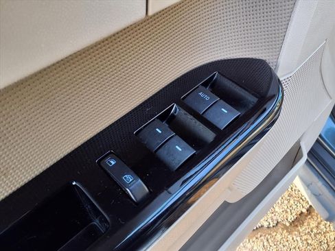 Used 2009 Ford Escape Limited image 14